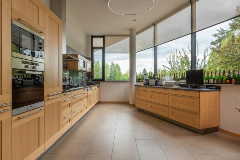 Clean Kitchen showing Mess 2 Miracles Cleaning services in Nassau County